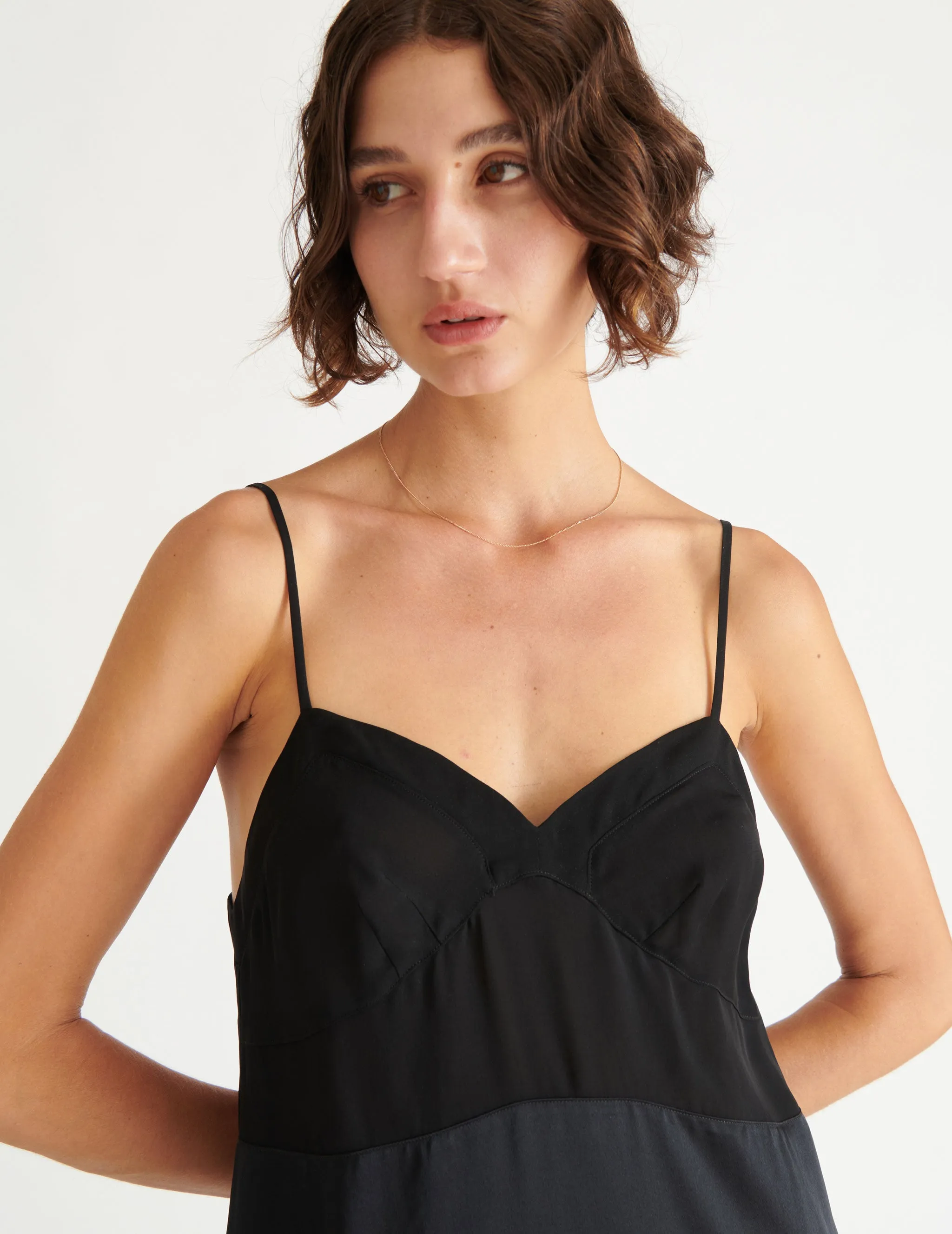 Holly Slip Black