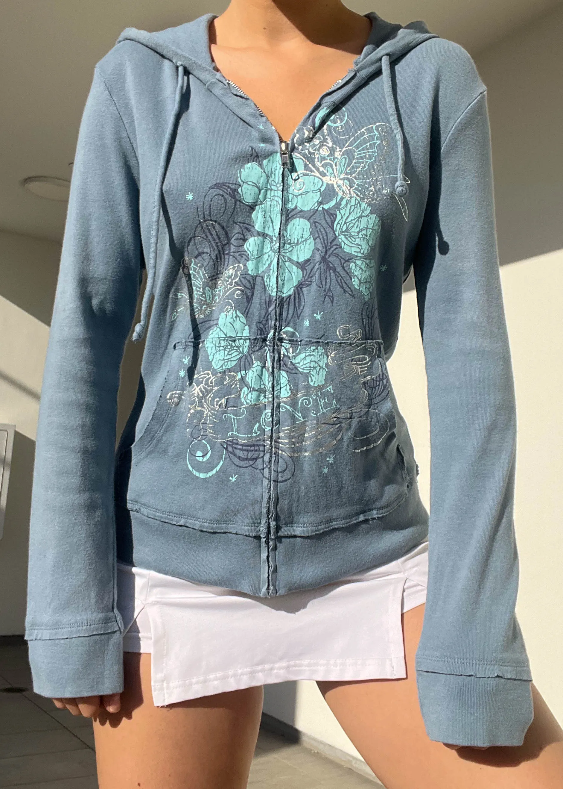 L.e.i Blue Graphic Zip Hoodie (S-M)