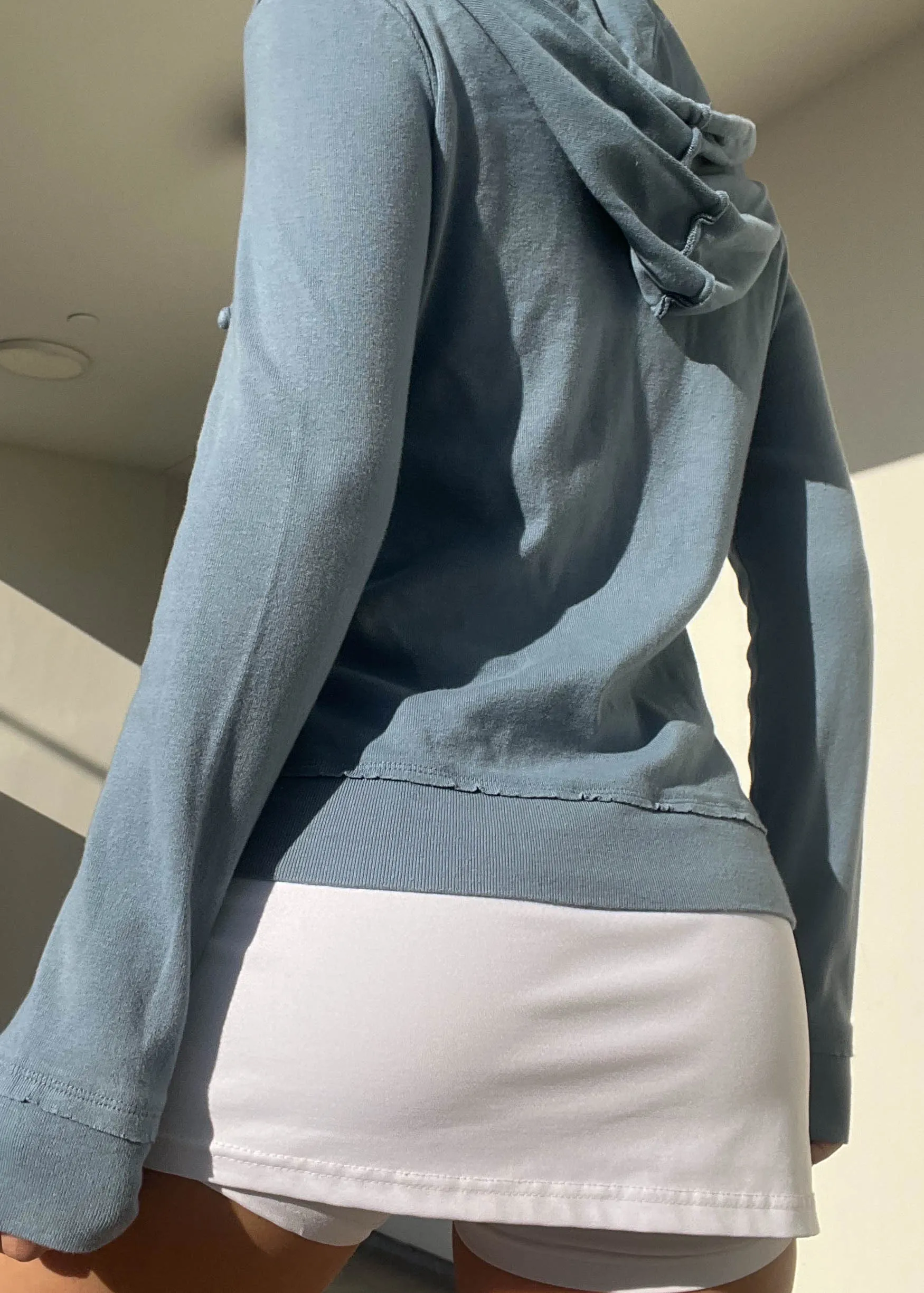 L.e.i Blue Graphic Zip Hoodie (S-M)
