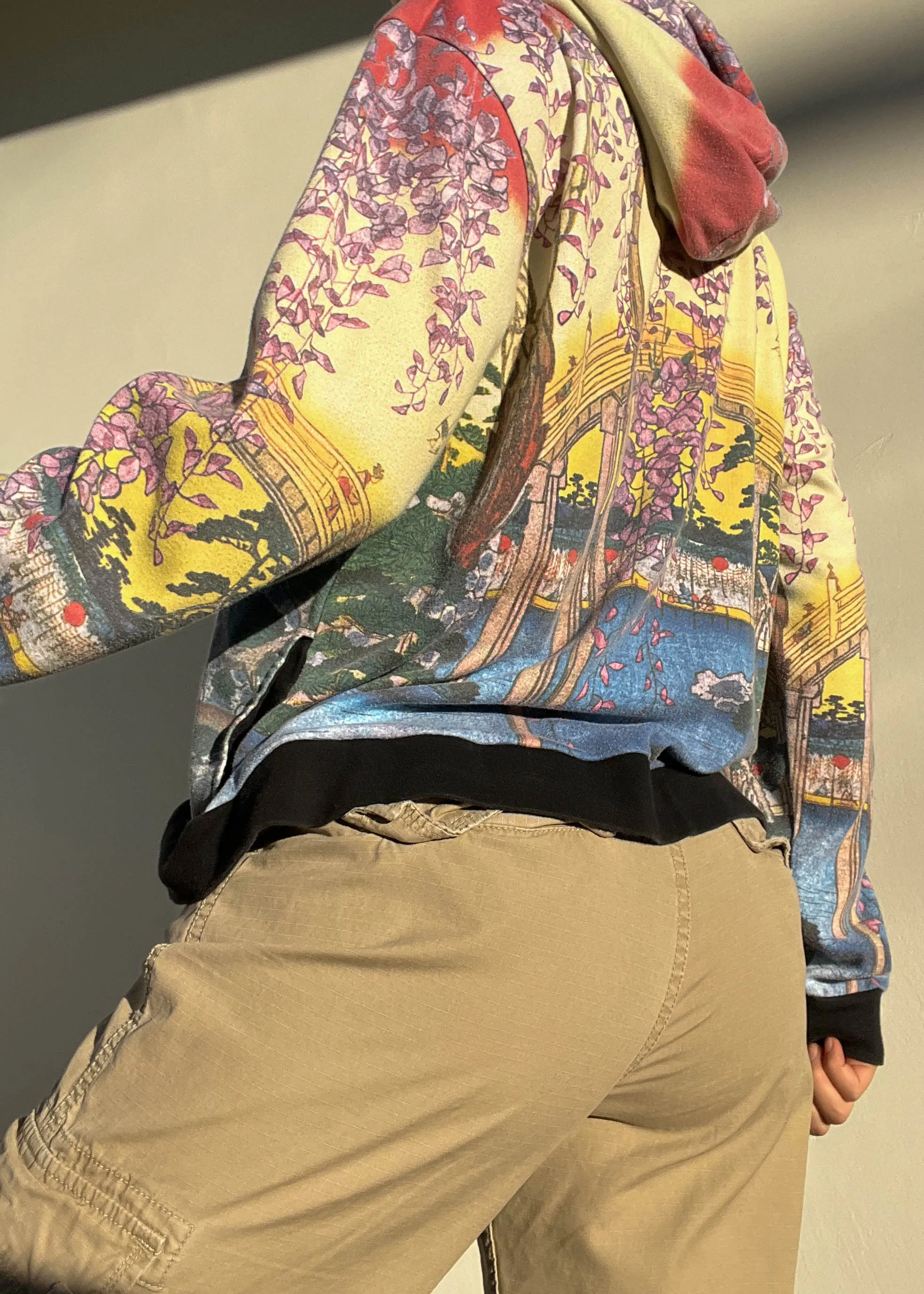 Y2k Graphic Print Hoodie (M-L)